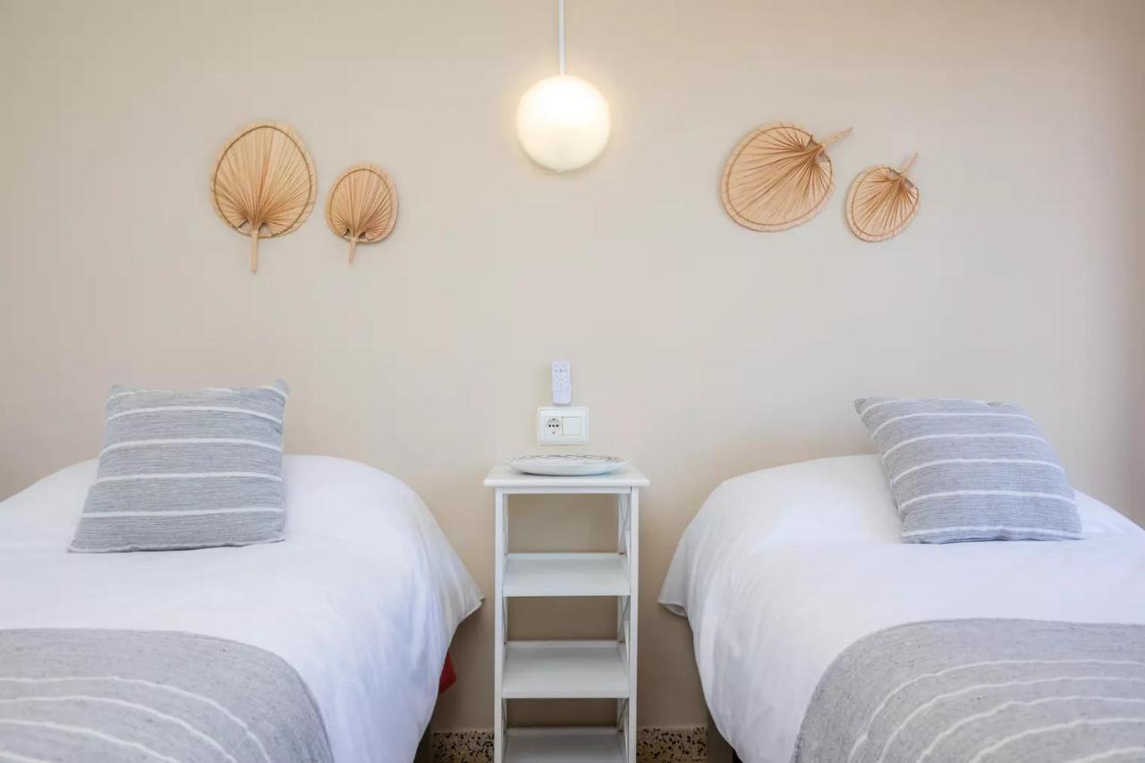 Apartamentos Can Salas Cala Figuera  Esterno foto